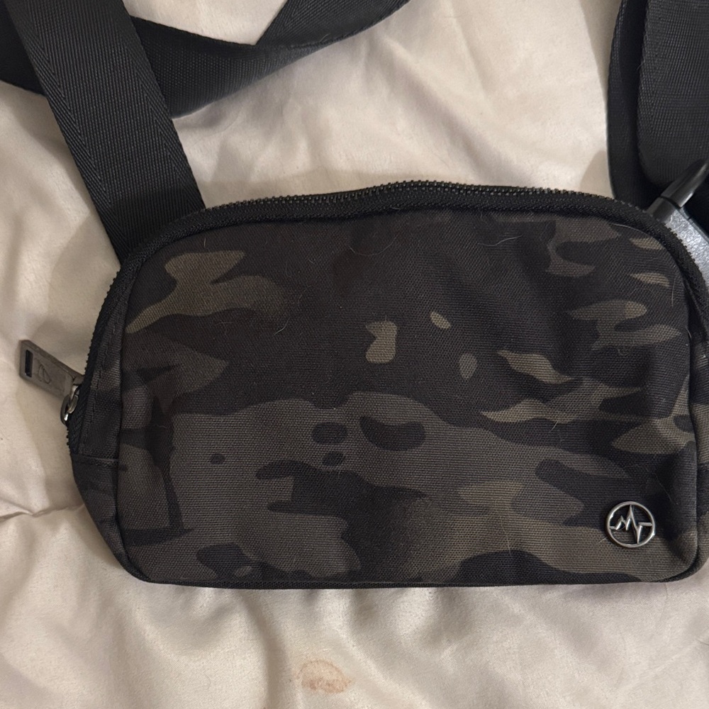 Black Camo Crossbody Sling Bag - Men's Everyday Carry
